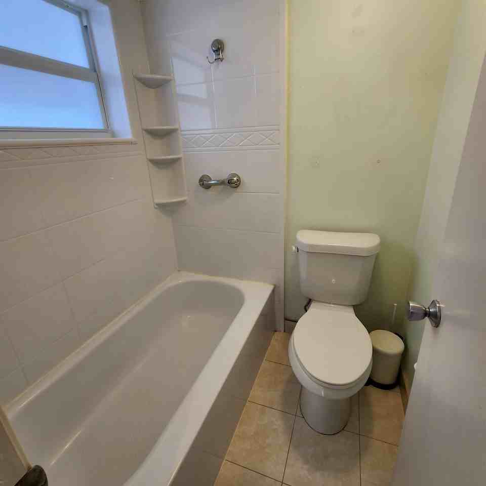 9430 Poinciana Pl Apt 305 - Photo 4 of 24