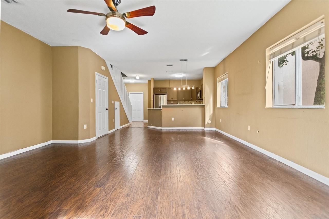 8820 S Isles Cir - Photo 7 of 50