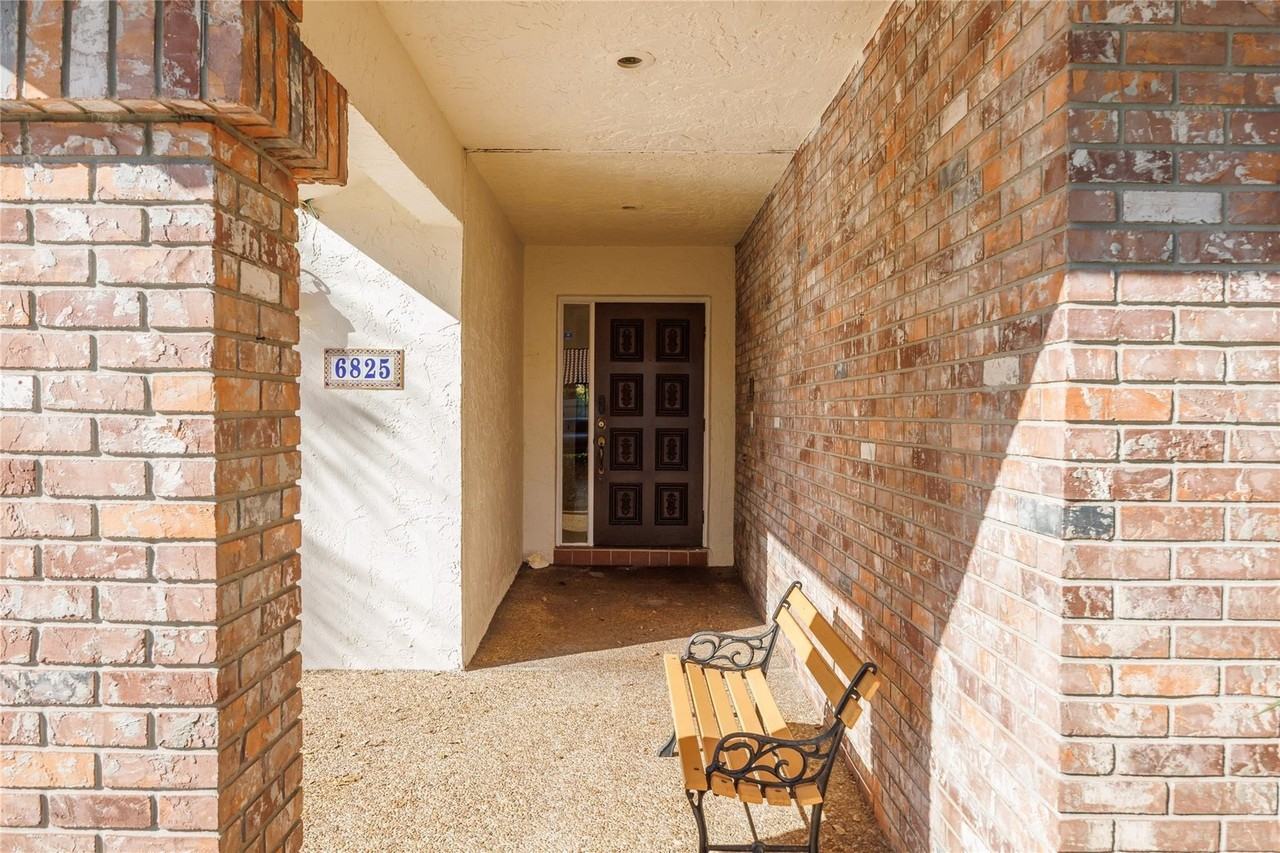 6825 Allegre Ct - Photo 2 of 31