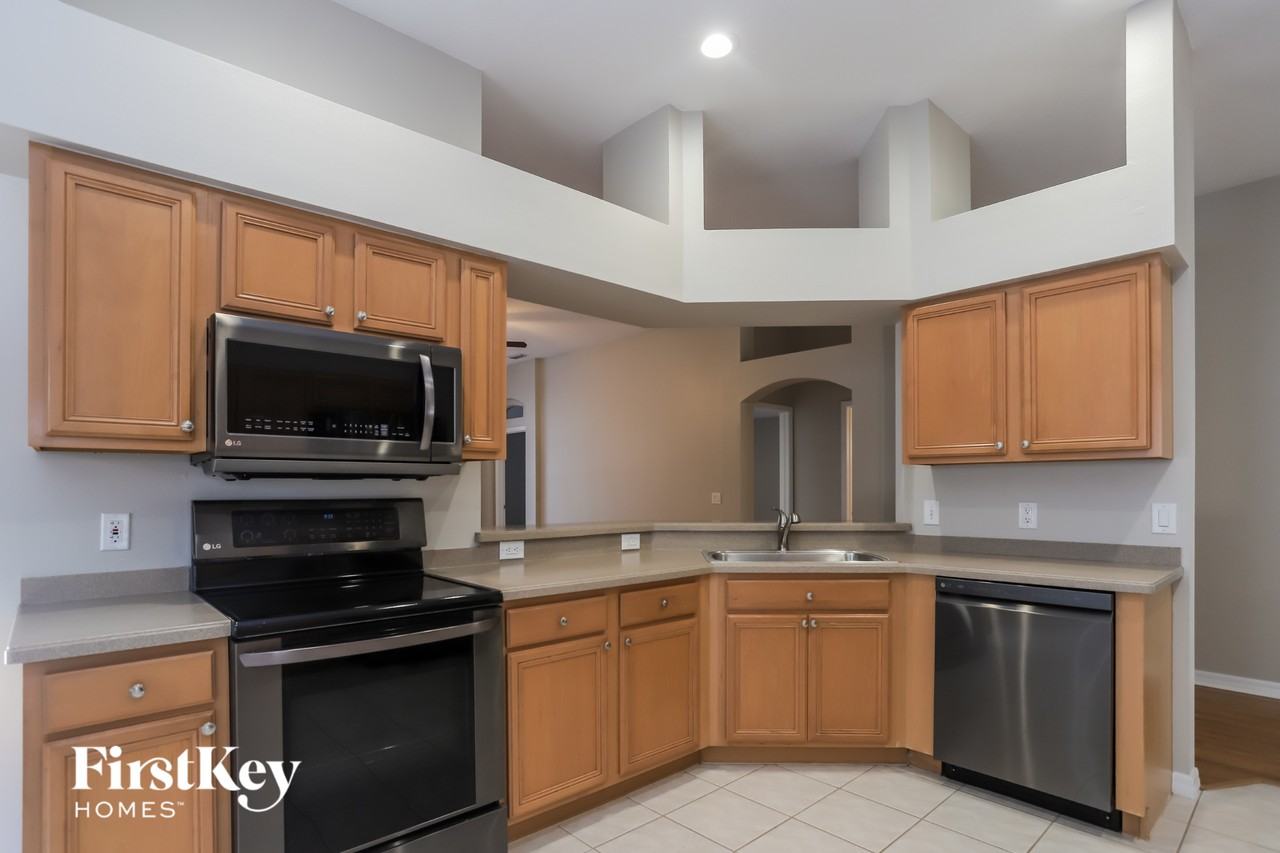 9836 Laurel Ledge Dr - Photo 5 of 15