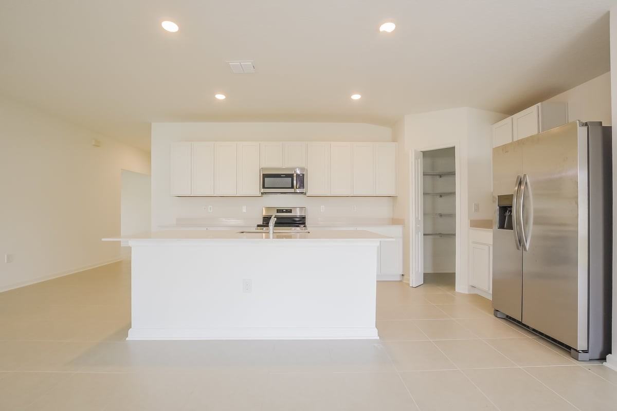 1348 Blue Ash Ln - Photo 4 of 16