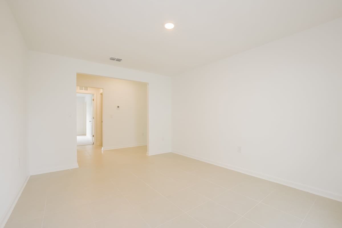 1348 Blue Ash Ln - Photo 6 of 16