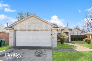 671 Honeysuckle Ln - Photo 1 of 1