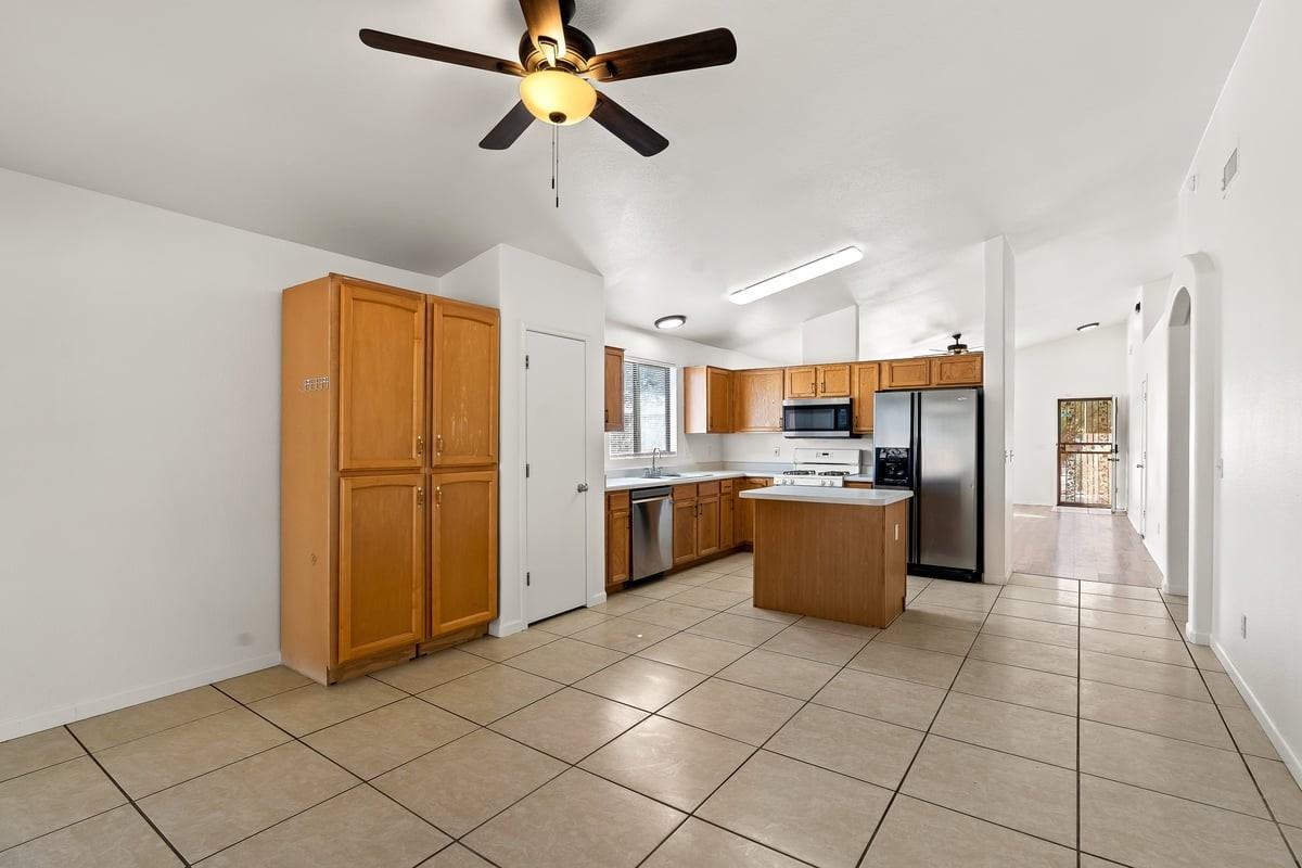 5121 S Lavender Mist Ct - Photo 5 of 30