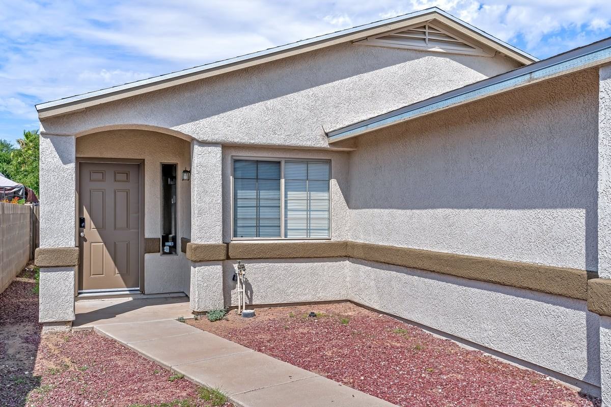 6098 S Place Du Lis - Photo 3 of 21