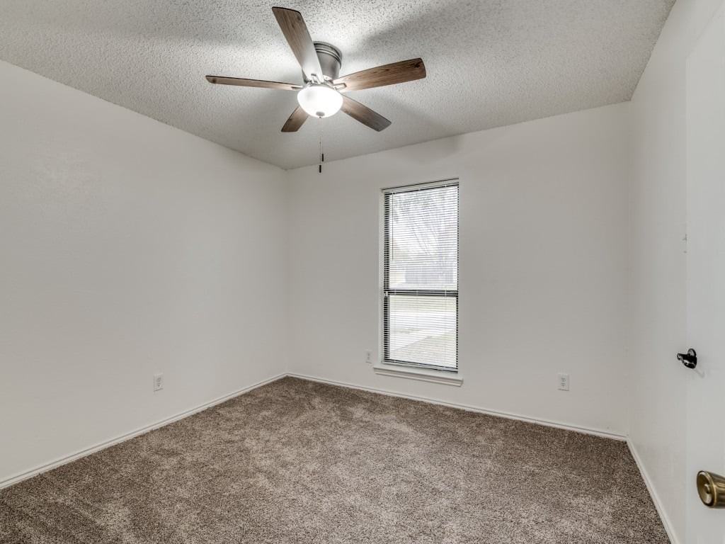 6900 Wicks Trl - Photo 7 of 13