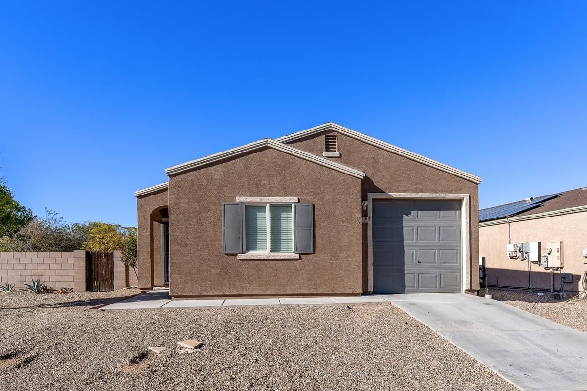 7060 S Red Maids Dr - Photo 3 of 30