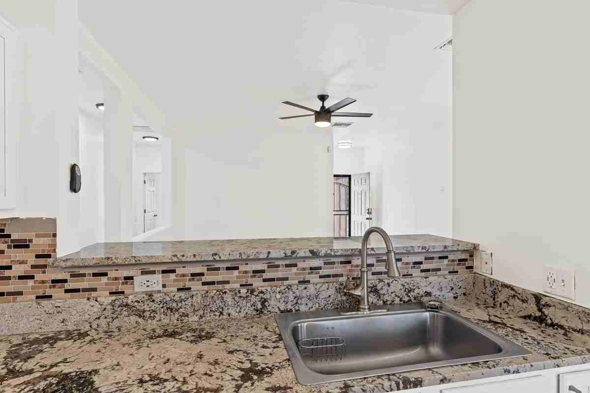 7060 S Red Maids Dr - Photo 7 of 30