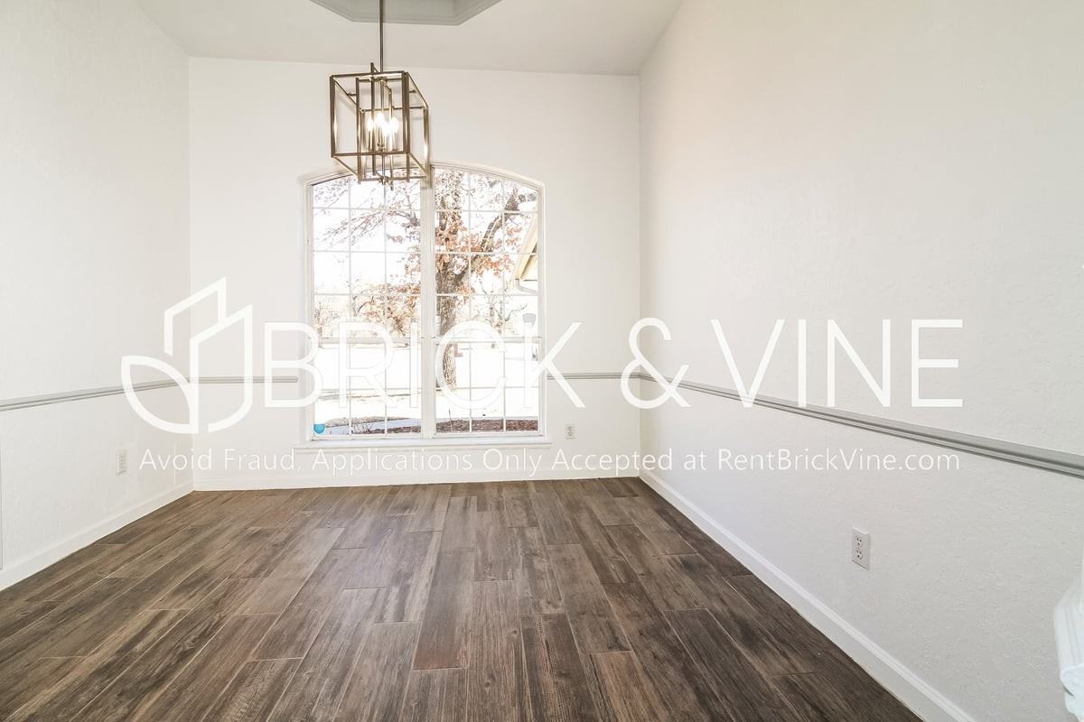 2841 S Indian Meridian - Photo 5 of 16