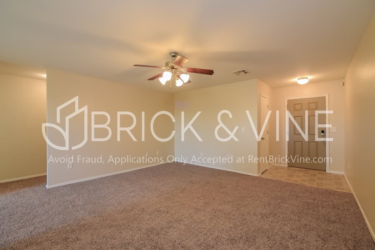 7809 Frye Ln - Photo 5 of 16