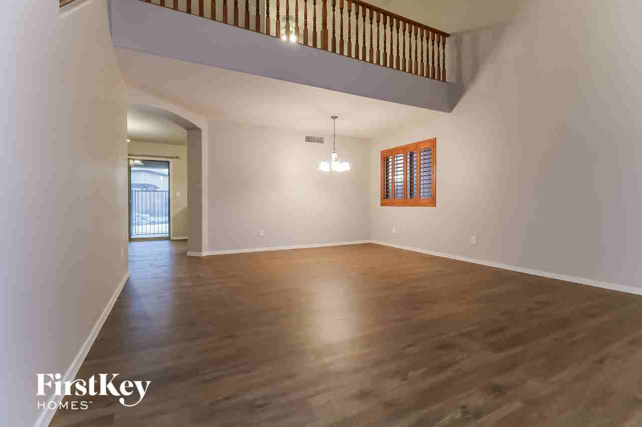 3349 S 98th Ln - Photo 4 of 15