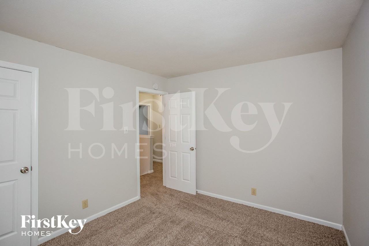 7407 Bancaster Dr - Photo 7 of 15