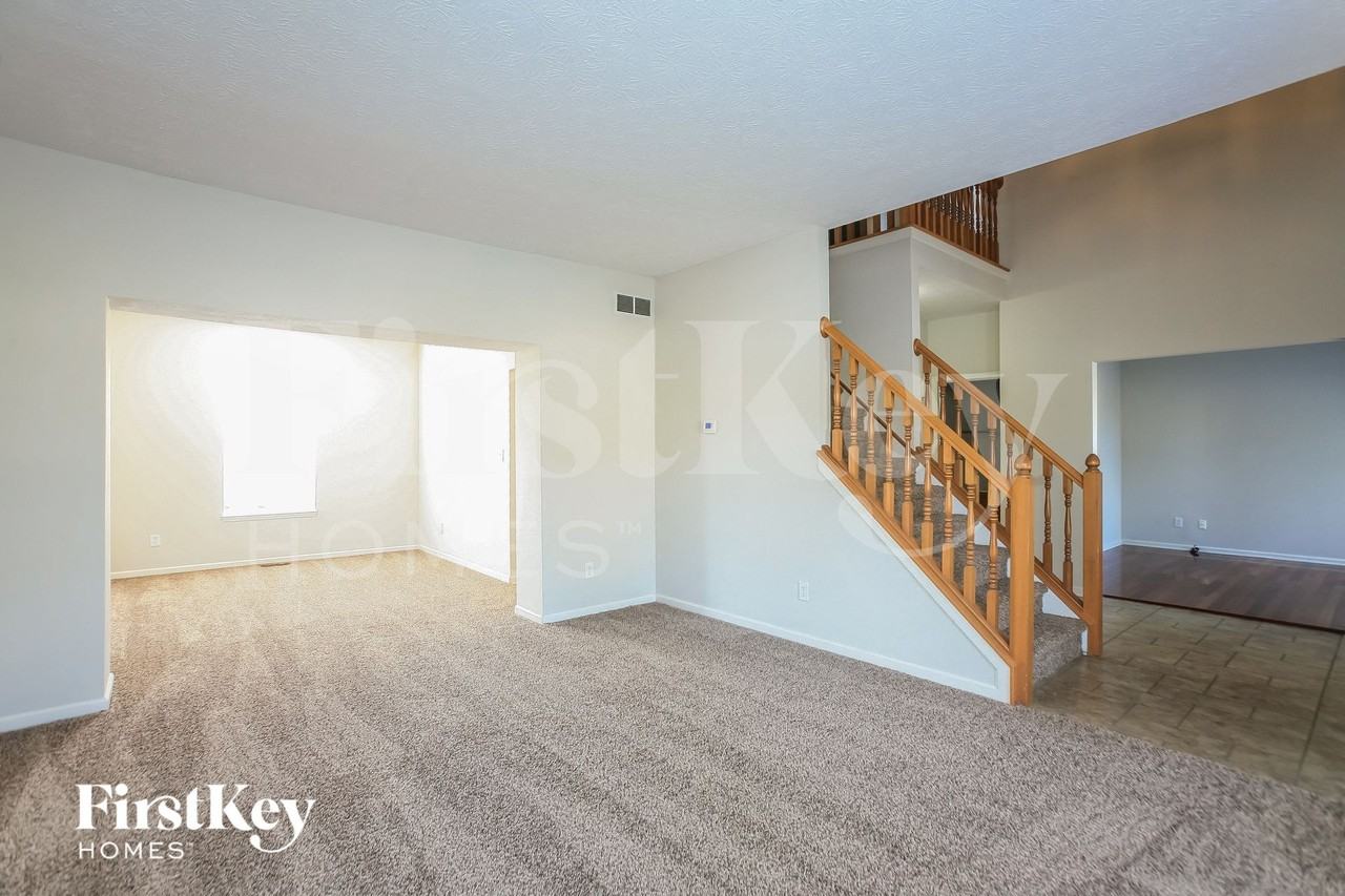 6367 Waterstone Dr - Photo 7 of 15