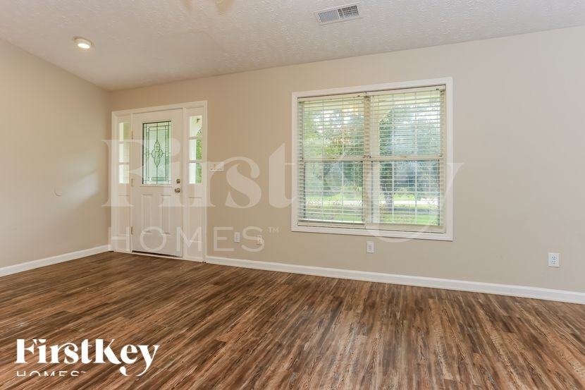 1999 Bullock Trl - Photo 5 of 18