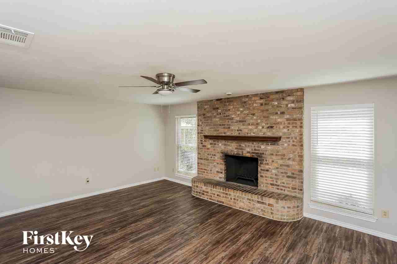 11908 Metmora Ct - Photo 2 of 15