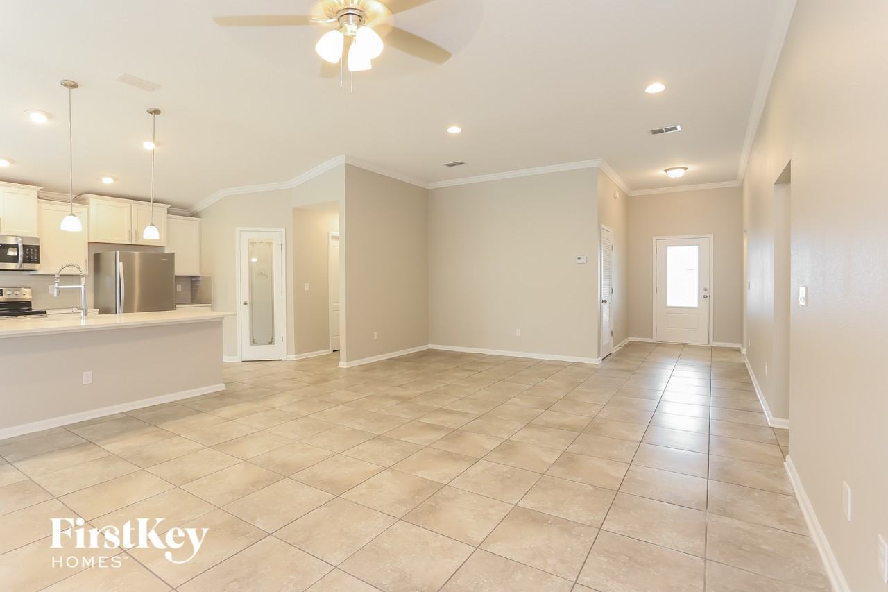 12413 Jovana Rd - Photo 4 of 15