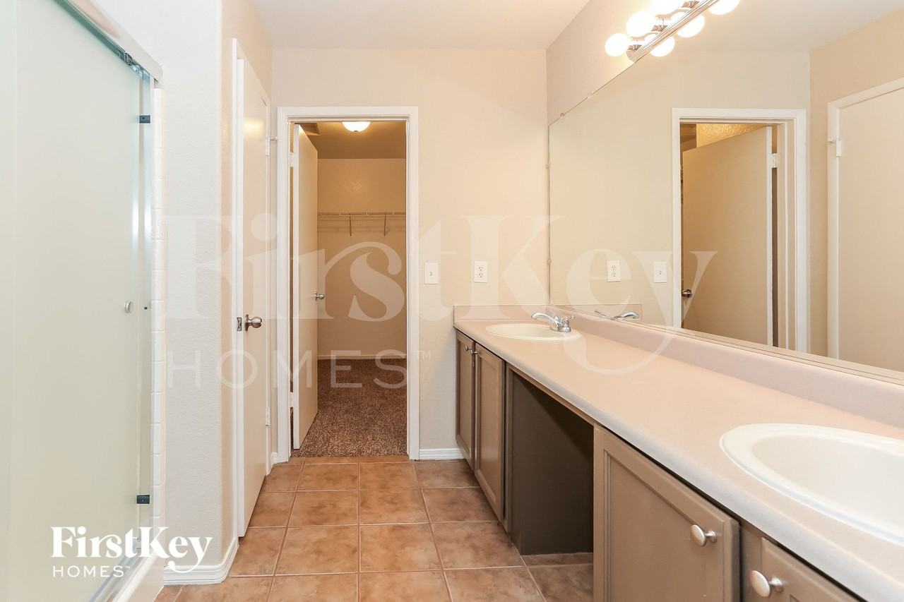 5508 Crinoline Ave - Photo 7 of 15