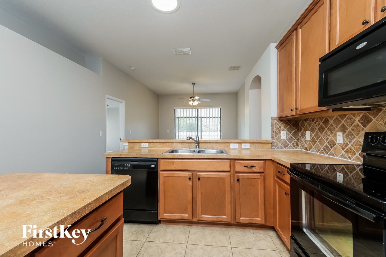 2708 Eagle Cliff Dr - Photo 7 of 15