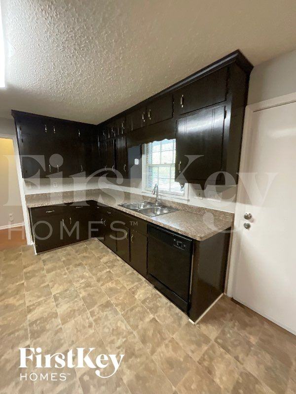 1393 Panola Rd - Photo 5 of 11