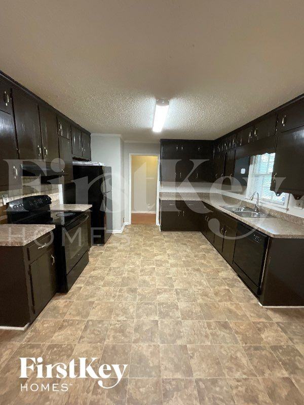 1393 Panola Rd - Photo 6 of 11