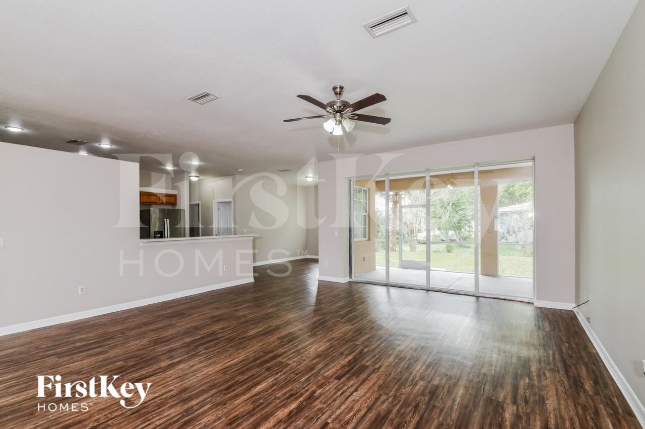 2673 Vizza Ln - Photo 2 of 16