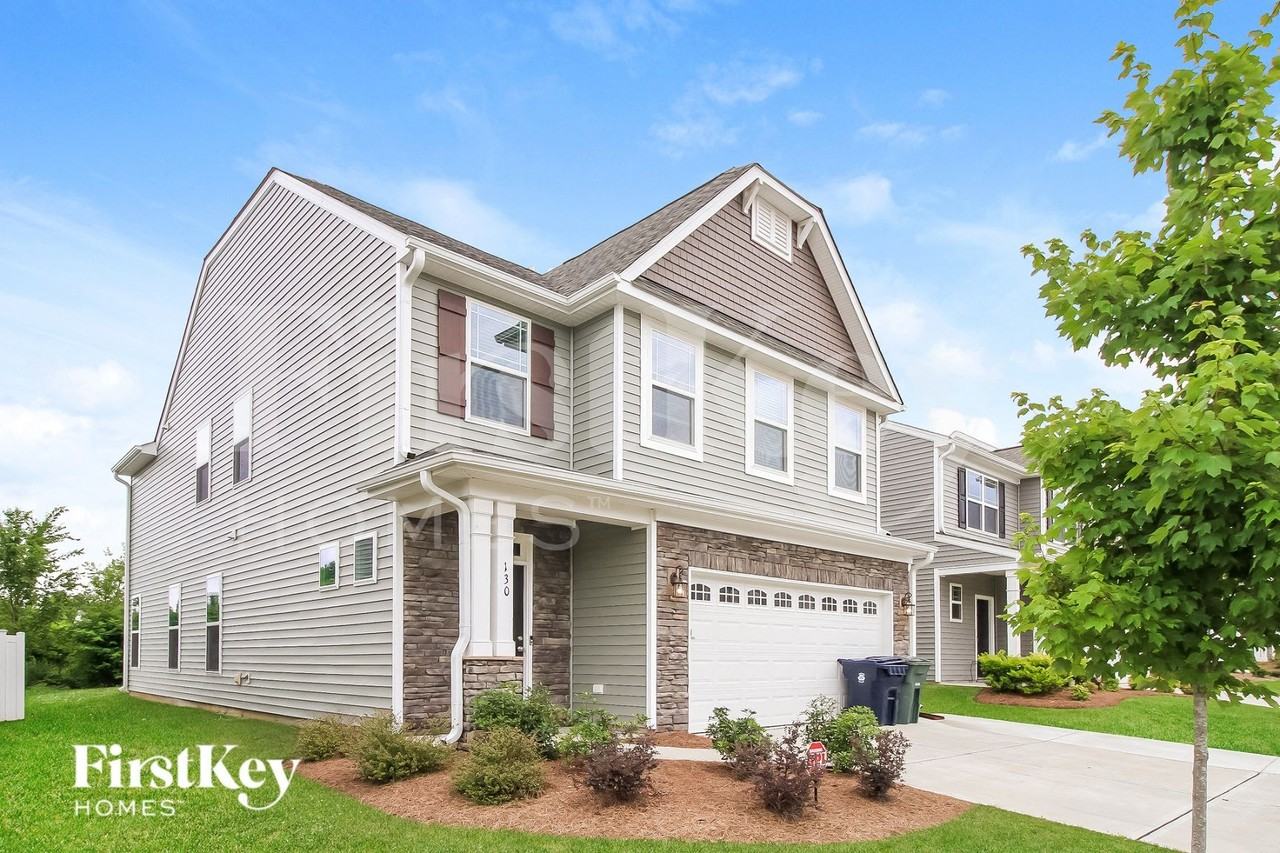 130 Habersham Ct - Photo 2 of 15