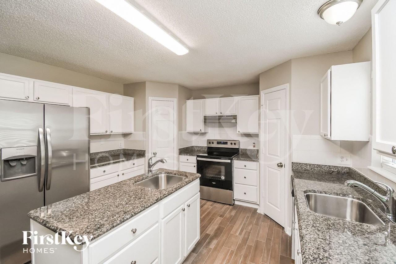 4146 Woodley Creek Rd - Photo 5 of 15