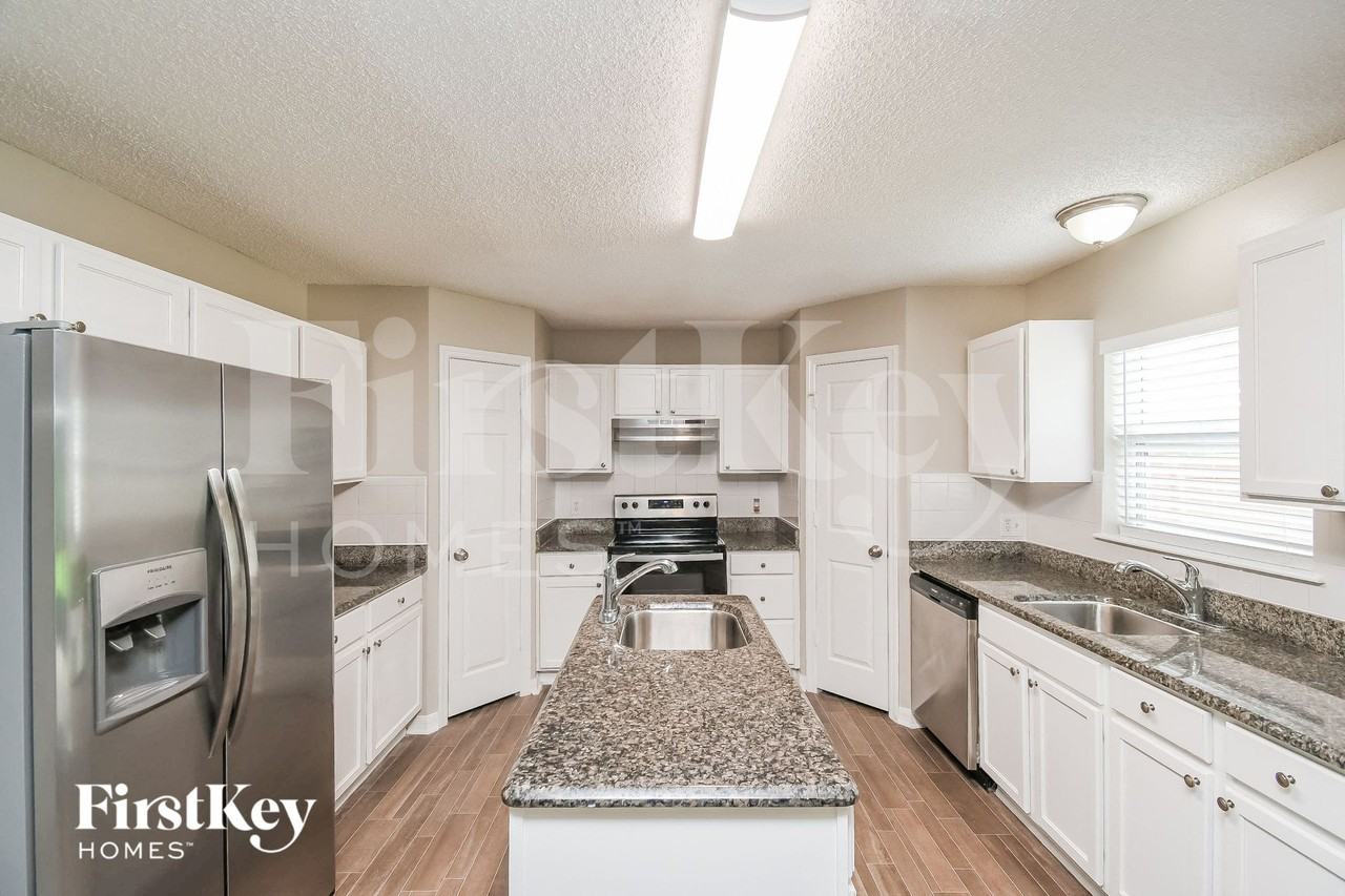 4146 Woodley Creek Rd - Photo 6 of 15