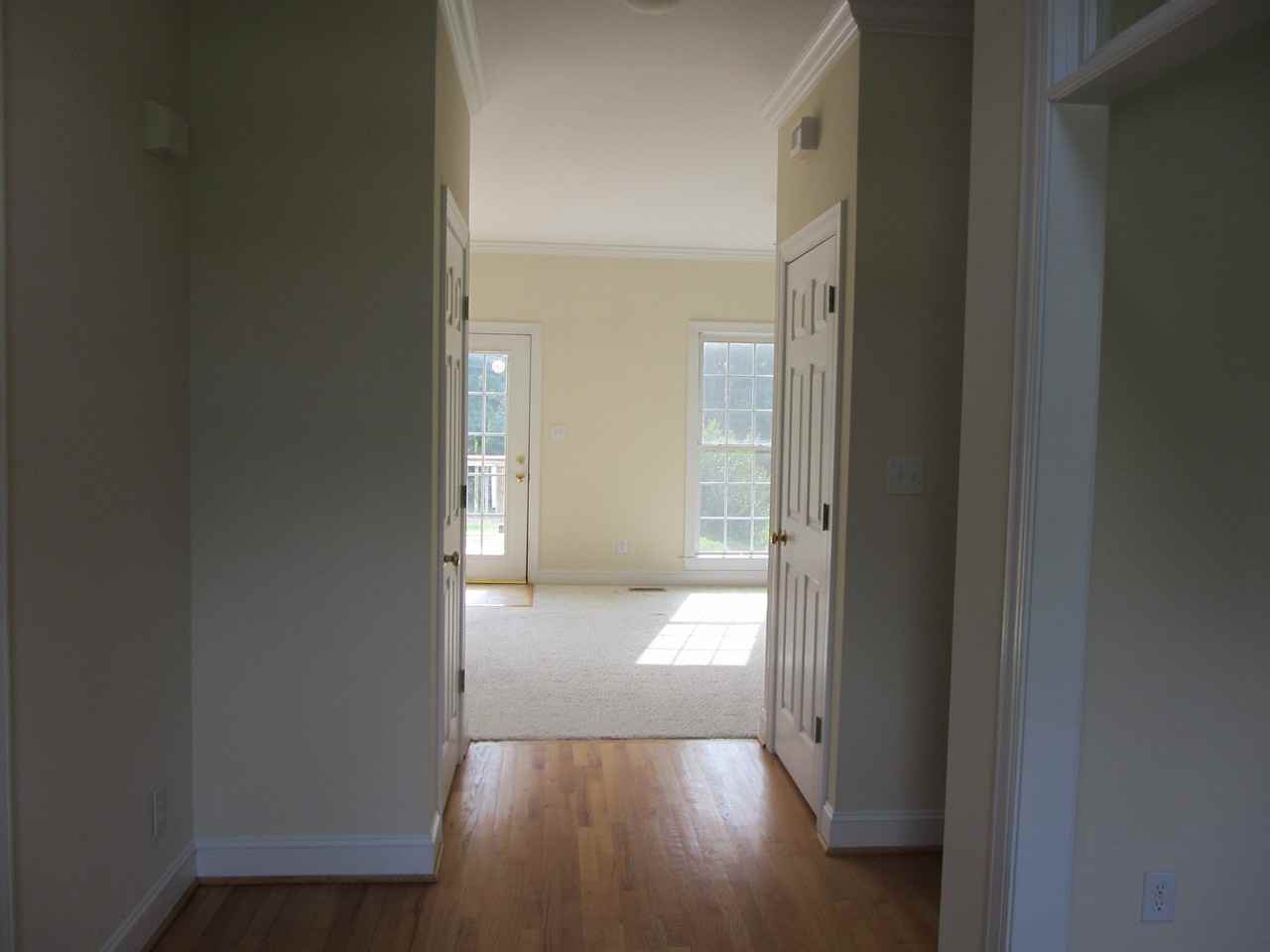 7213 Oak Village Way - Photo 3 of 26