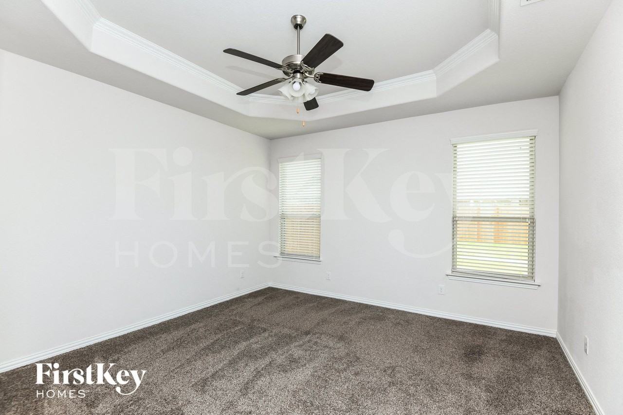 14824 Brettridge Dr - Photo 7 of 15