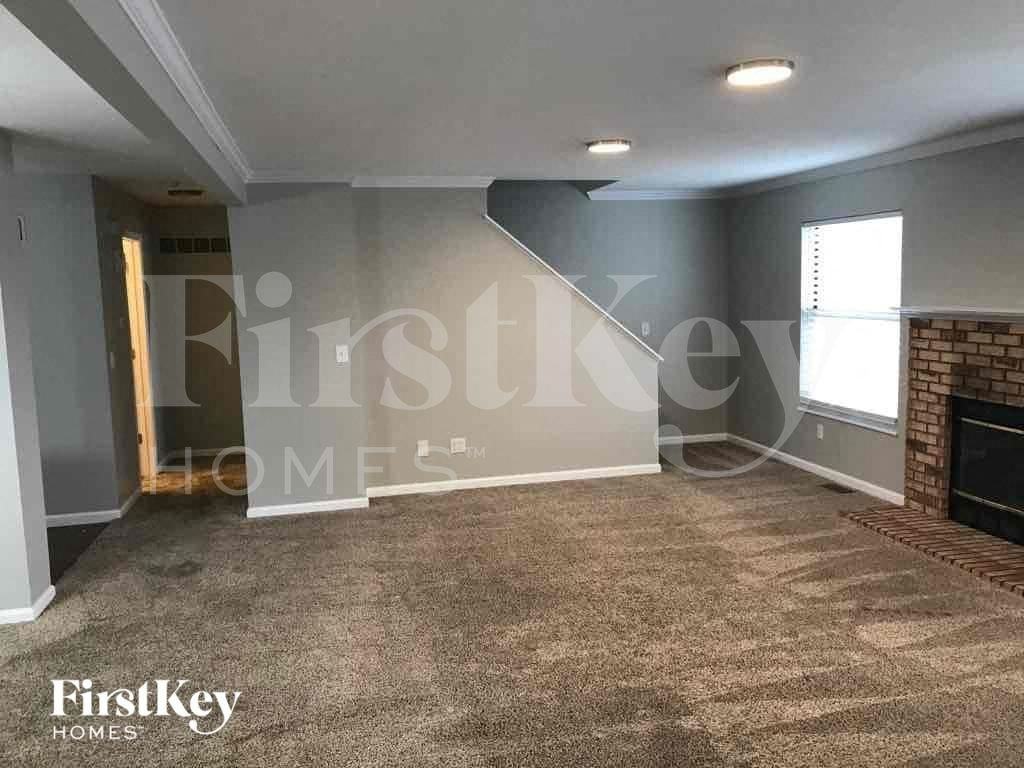 4 Lantana Ct - Photo 2 of 22