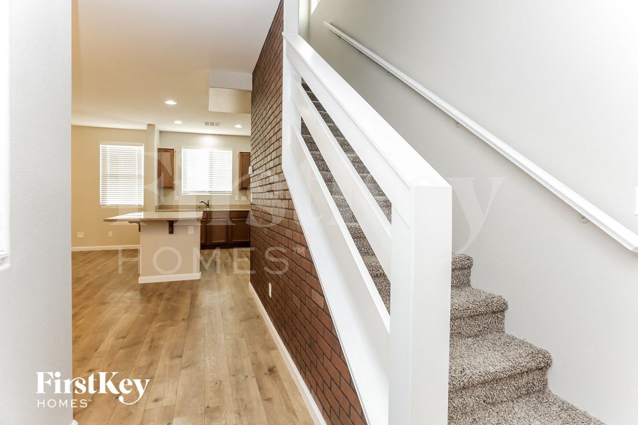 8529 Kellman Ave - Photo 2 of 15