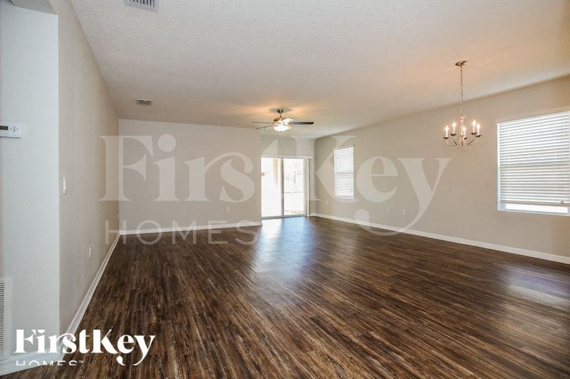 2295 Sequoia Way - Photo 6 of 18