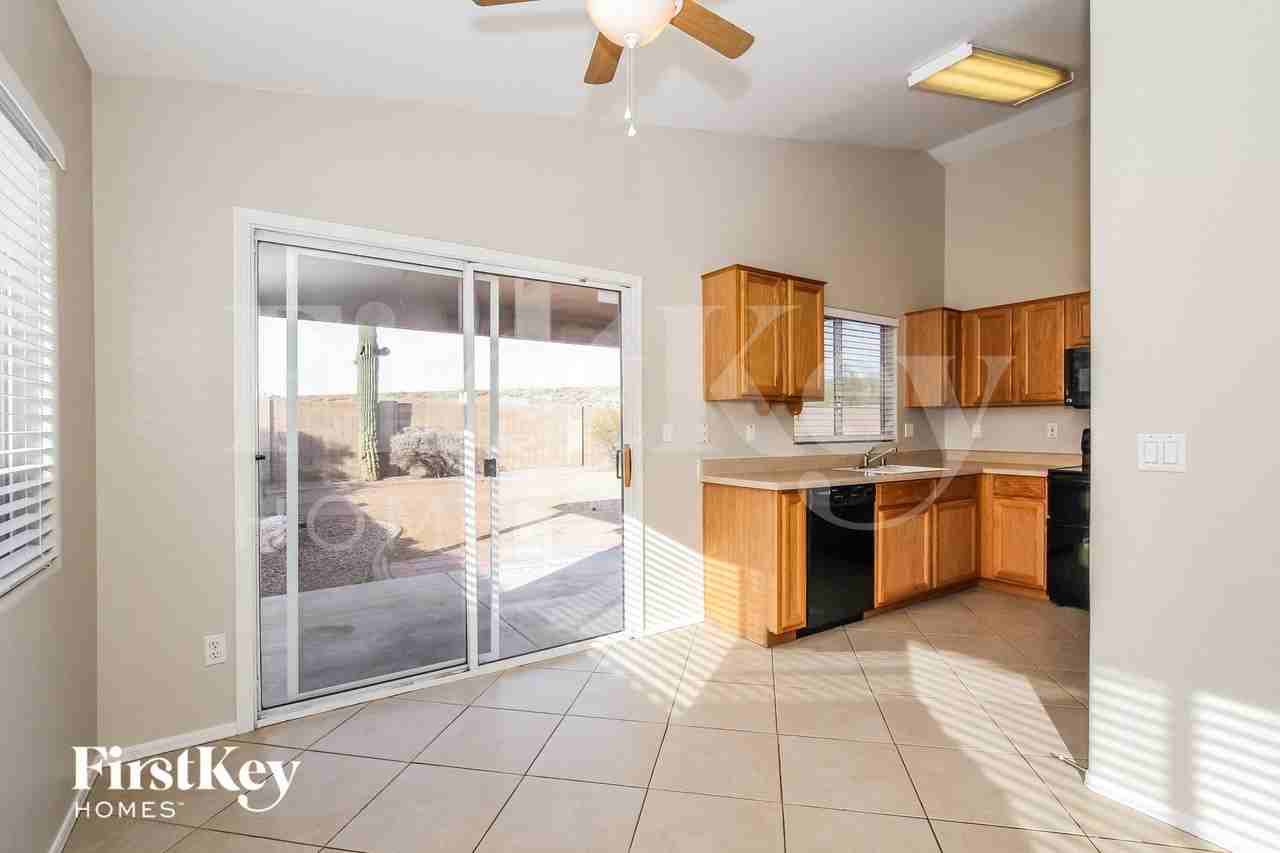 21812 N 36th Ln - Photo 5 of 15