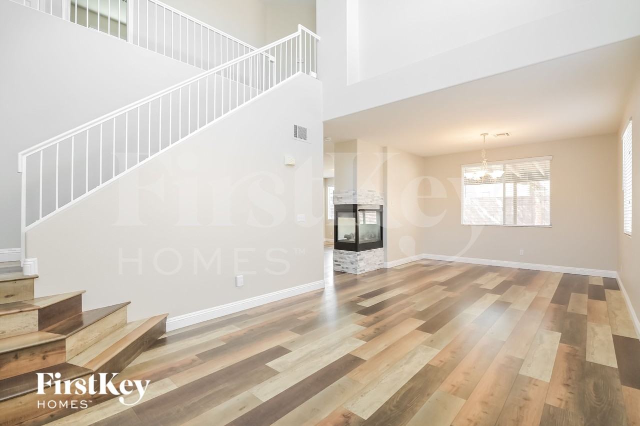 9153 Black Slate St - Photo 5 of 15