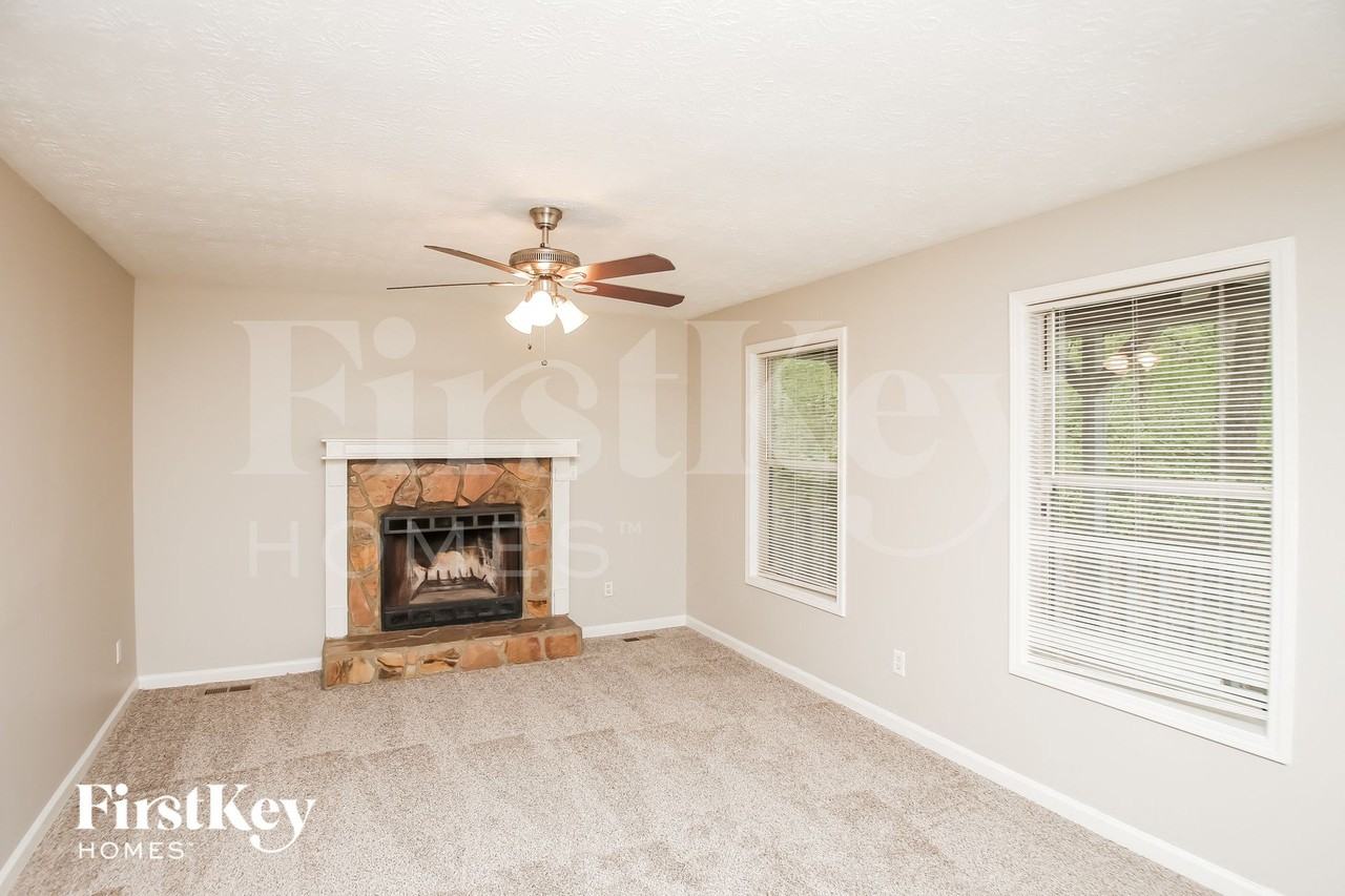 56 Hatties Fancy - Photo 3 of 15