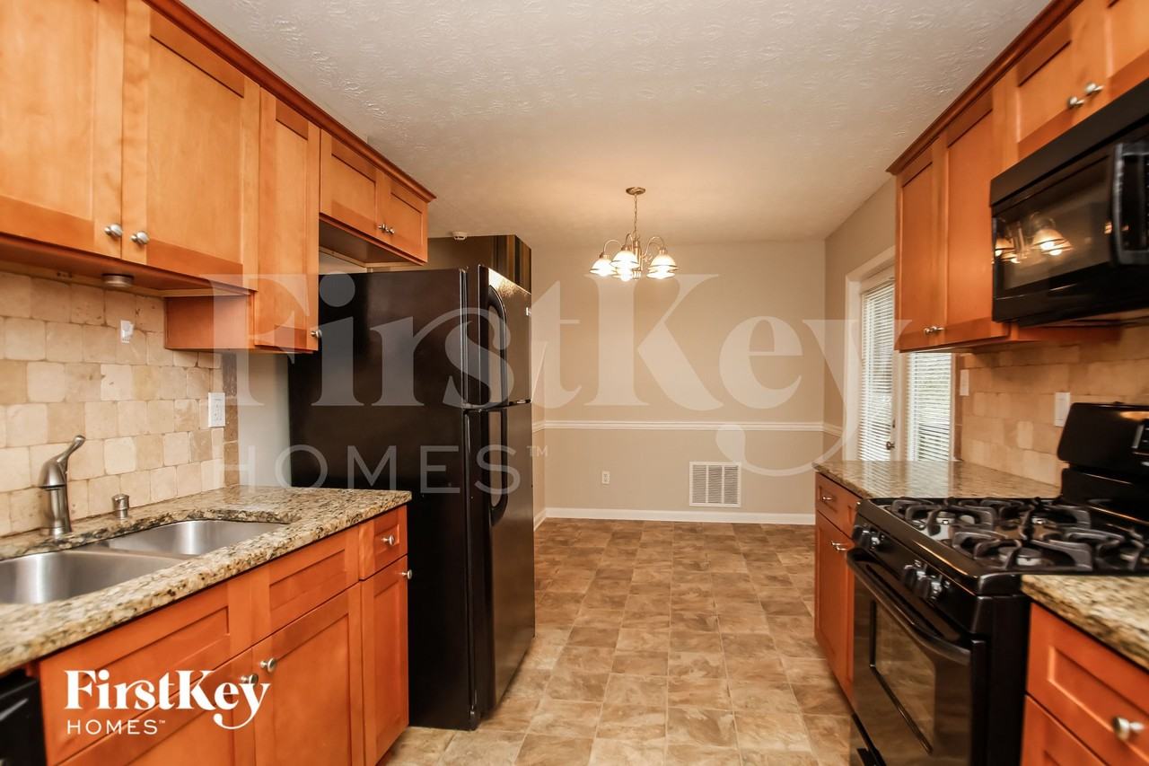 56 Hatties Fancy - Photo 5 of 15