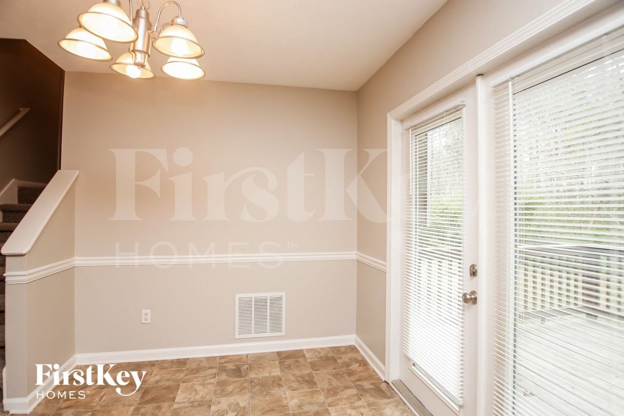 56 Hatties Fancy - Photo 6 of 15