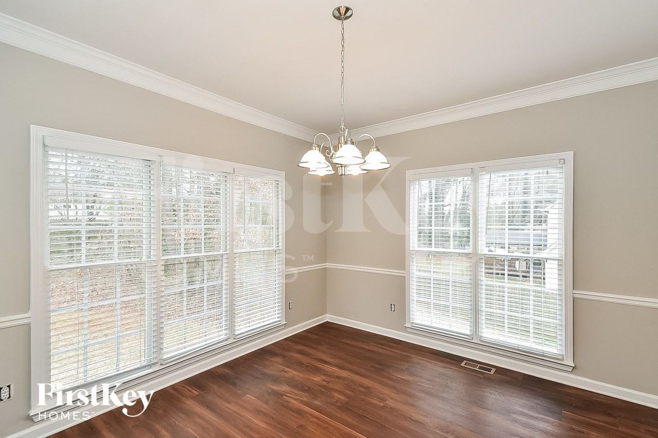 4595 Kinsdale Dr Sw - Photo 6 of 14