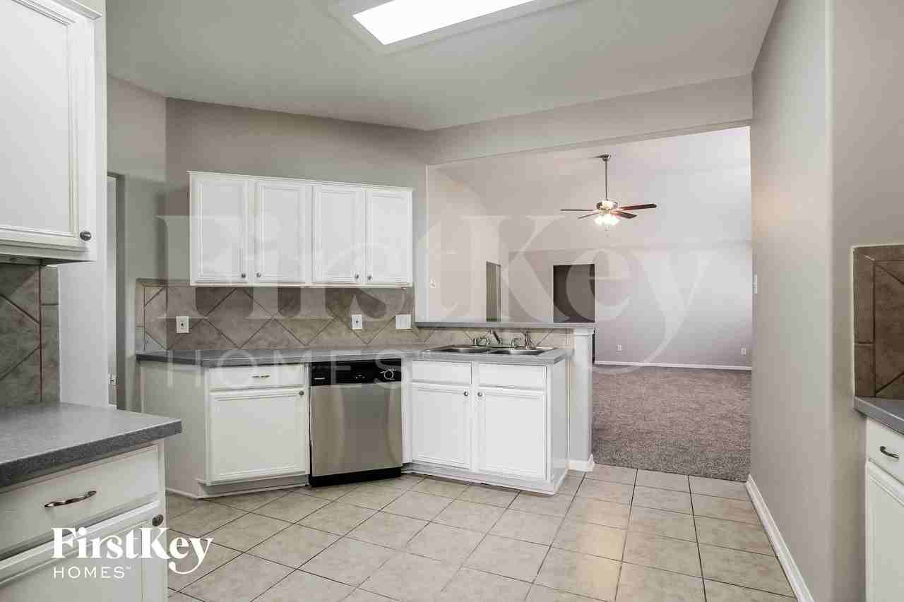 29307 Alba Rose Dr - Photo 6 of 15