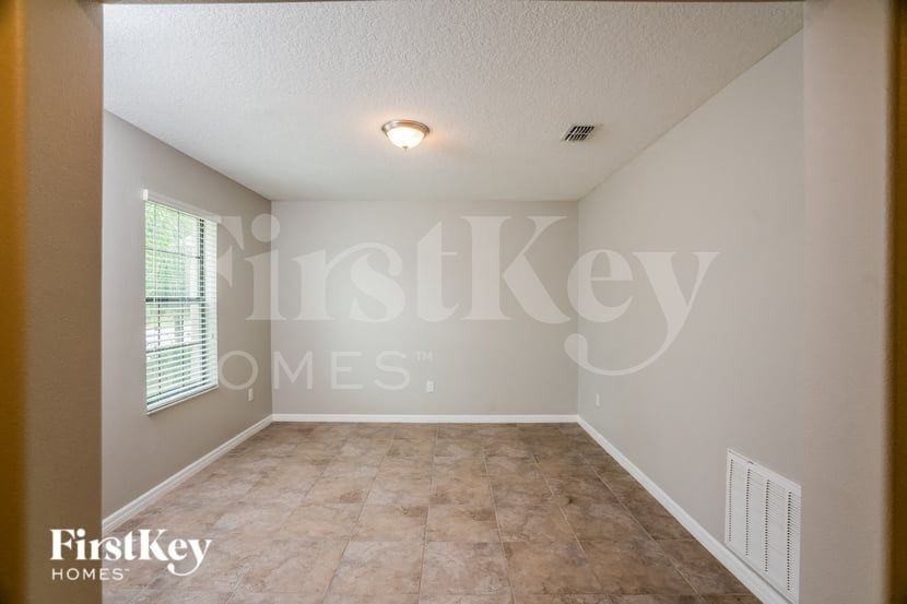 9627 Sage Creek Dr - Photo 3 of 15