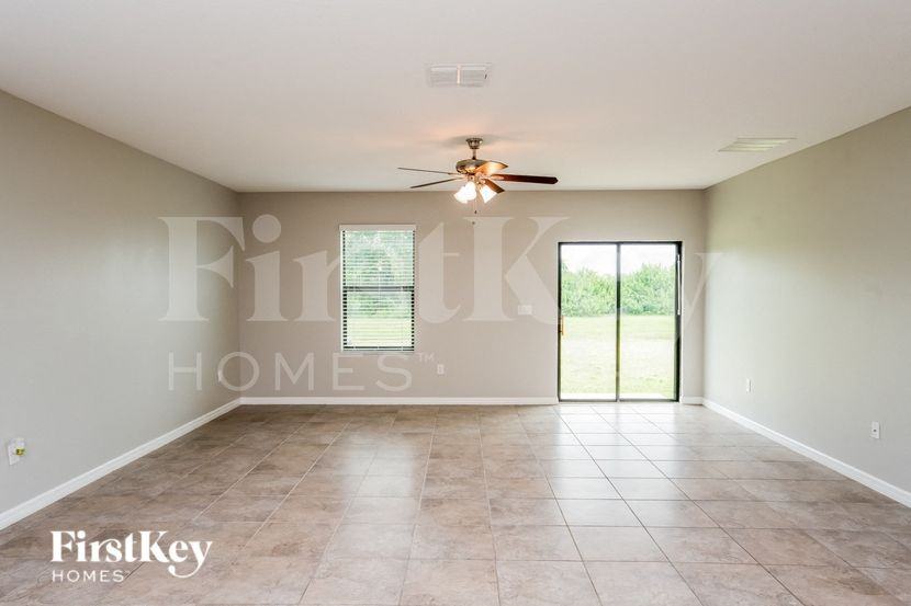 9627 Sage Creek Dr - Photo 4 of 15