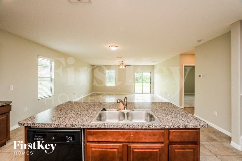 9627 Sage Creek Dr - Photo 7 of 15