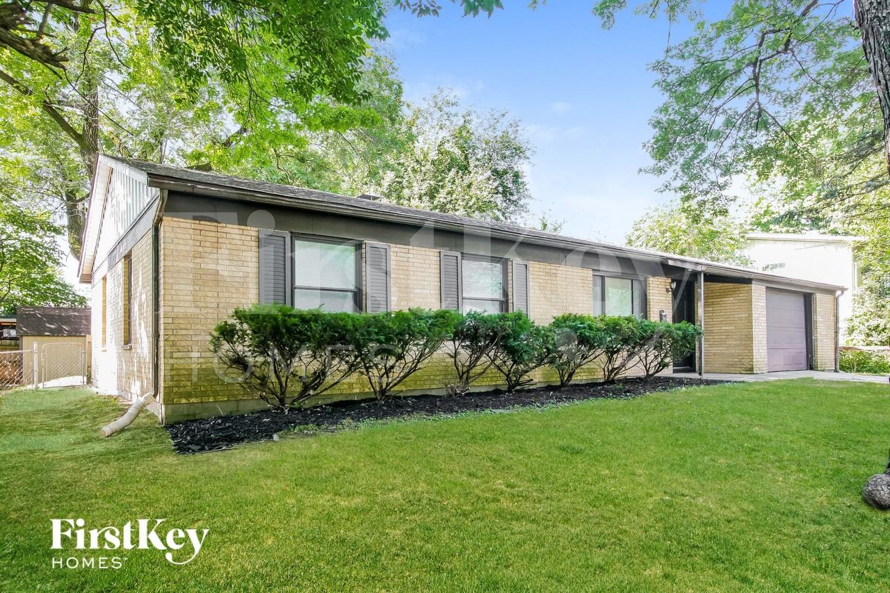 7531 Penway St - Photo 2 of 15