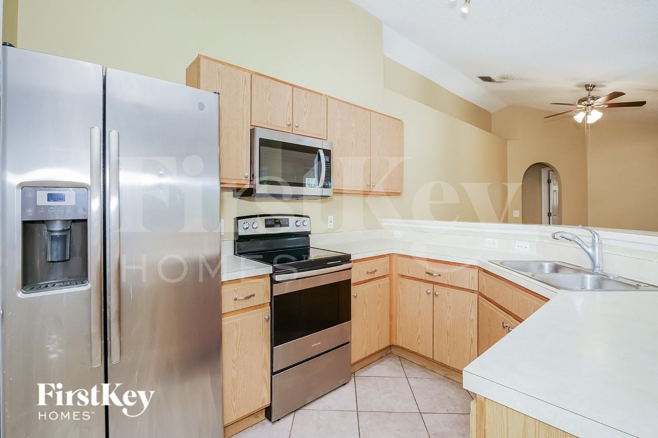 730 Outrigger Dr - Photo 5 of 16