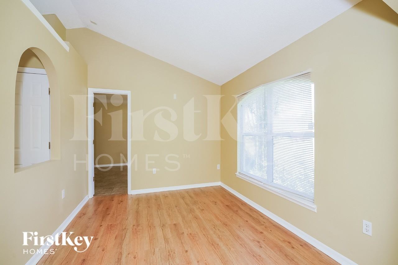 730 Outrigger Dr - Photo 7 of 16