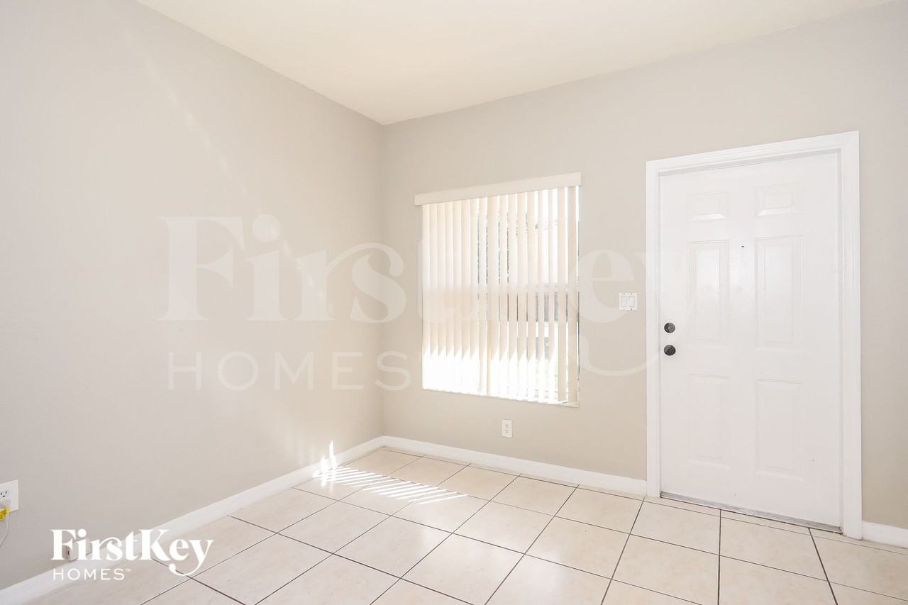 664 Swterrace - Photo 2 of 15