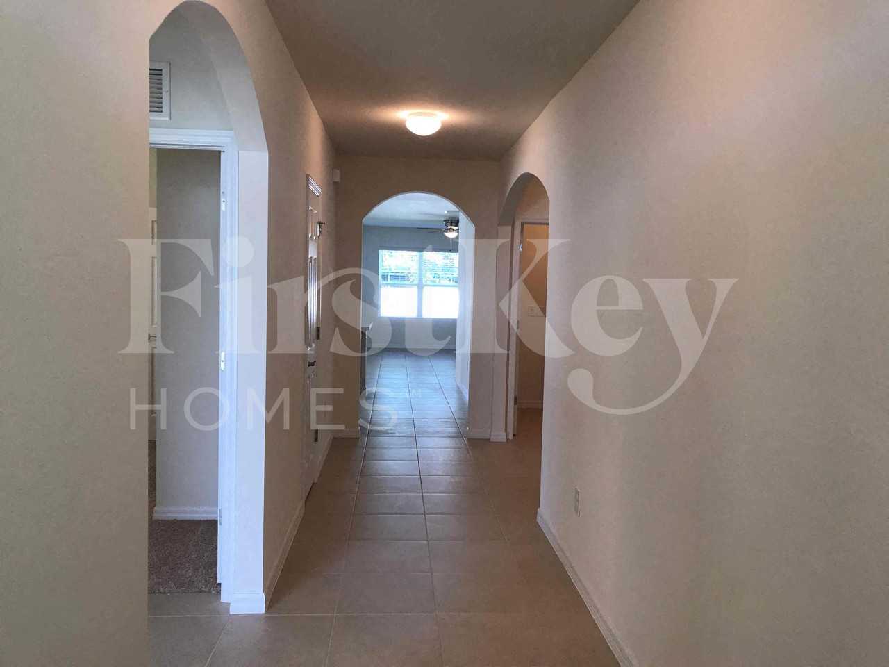 620 Se 1st Pl - Photo 2 of 20