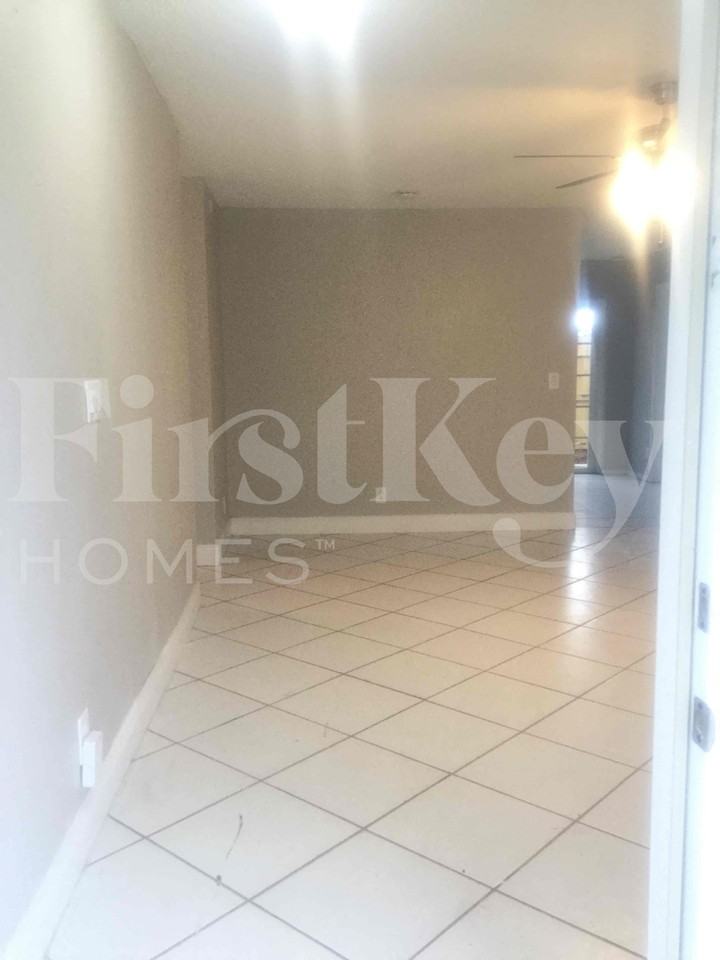 6129 Moonbeam Dr - Photo 2 of 27