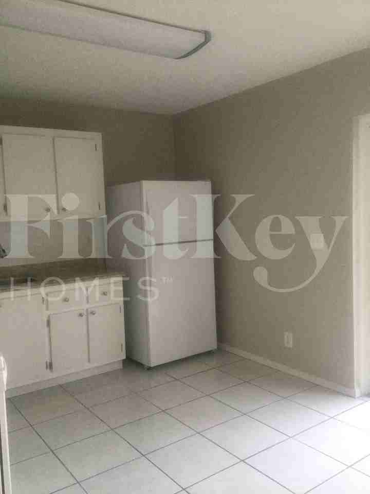 6129 Moonbeam Dr - Photo 7 of 27